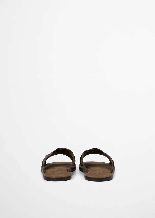 Шлепанцы из натуральной кожи