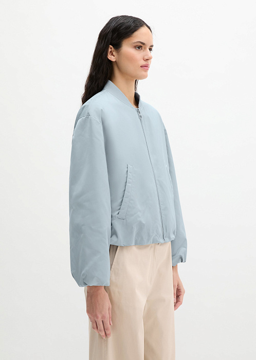 Бомбер из переработанного полиэстера