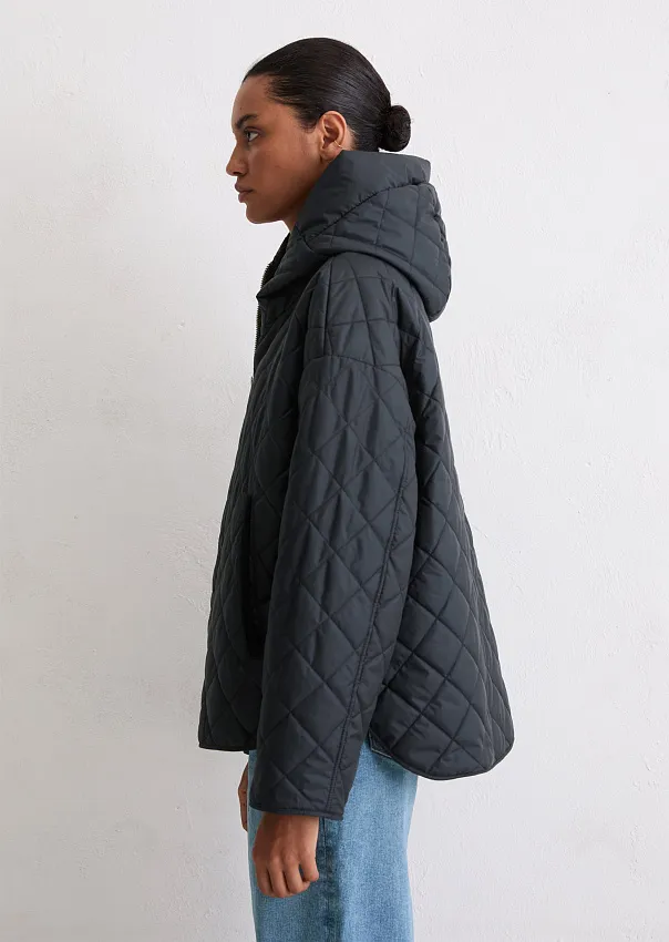 Куртка стеганая из переработанного полиэстера

