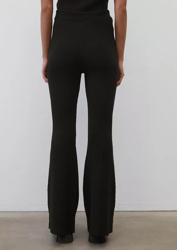 Трикотажные расклешённые брюки в рубчик Marc o'Polo - фото 2