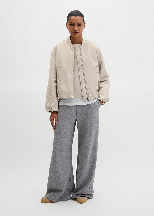 Бомбер из переработанного полиэстера