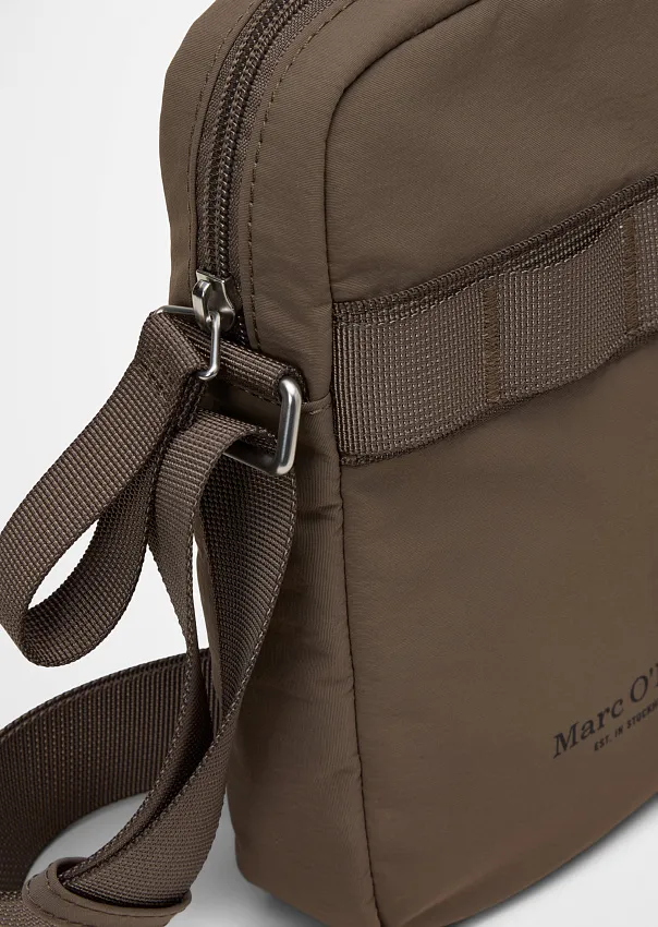 Сумка через плечо из переработанного полиамида