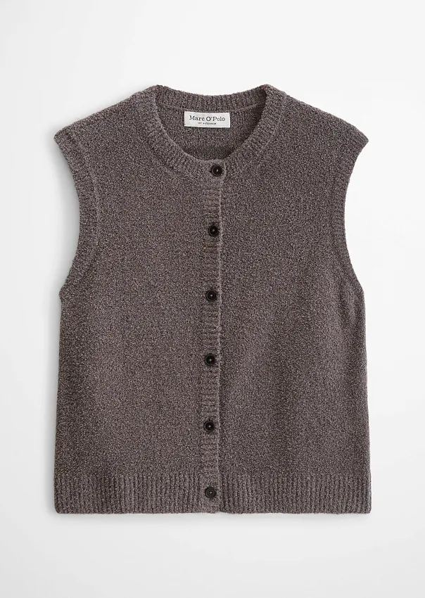 Жилет из буклированной пряжи