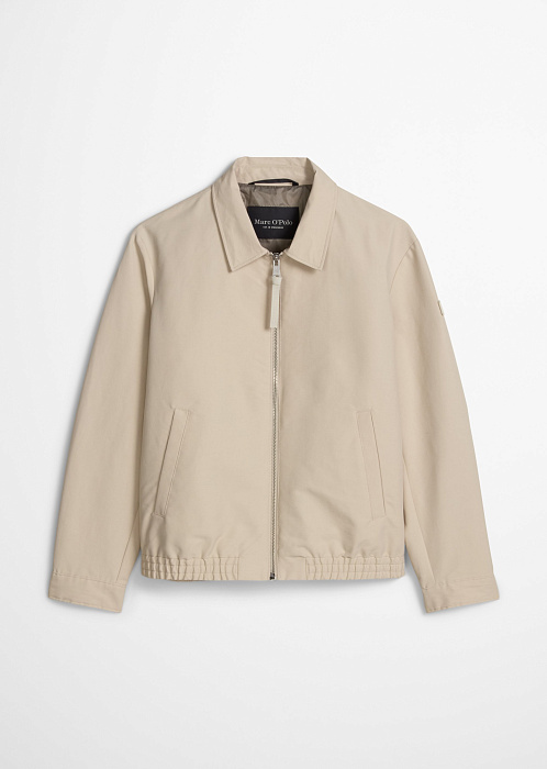 Светло-бежевый