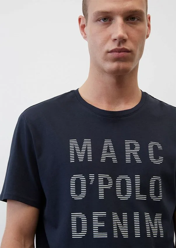 Базовая футболка