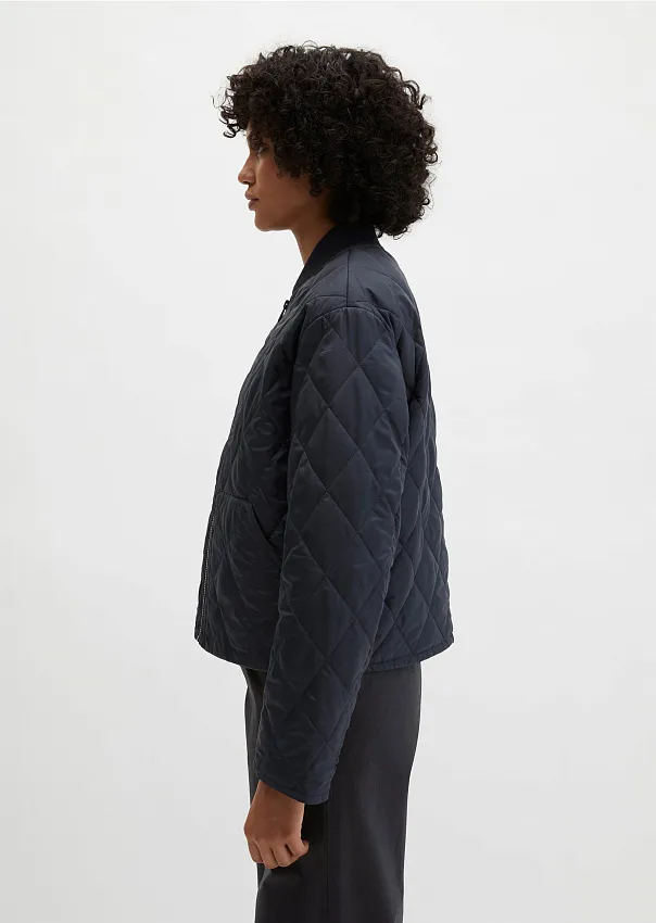 Куртка из переработанного полиэстера