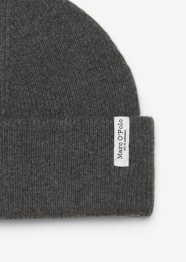 Шапка бини из смесовой шерсти