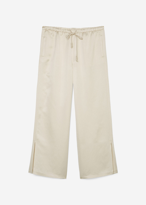 Светло-бежевый