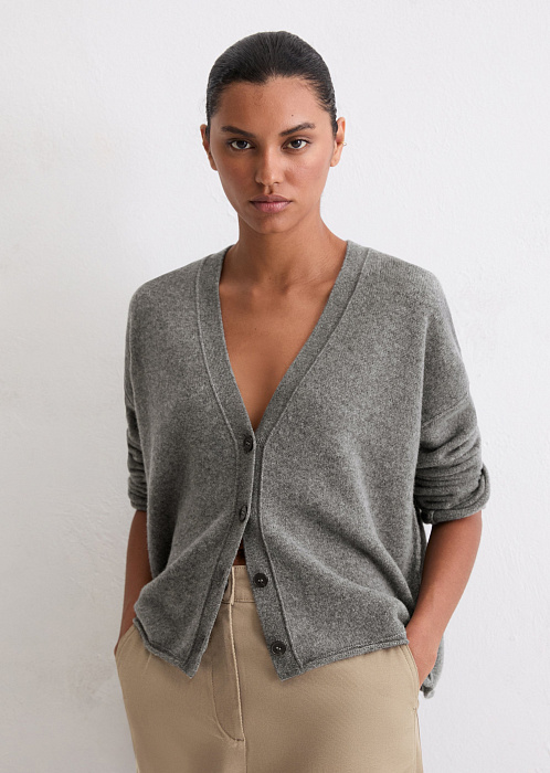 Кардиган из пушистой шерсти
