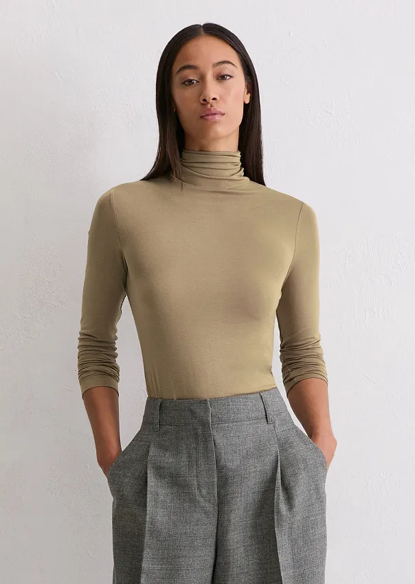 Водолазка из модала