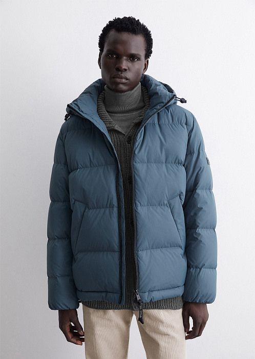 Пуховик со съемным капюшоном